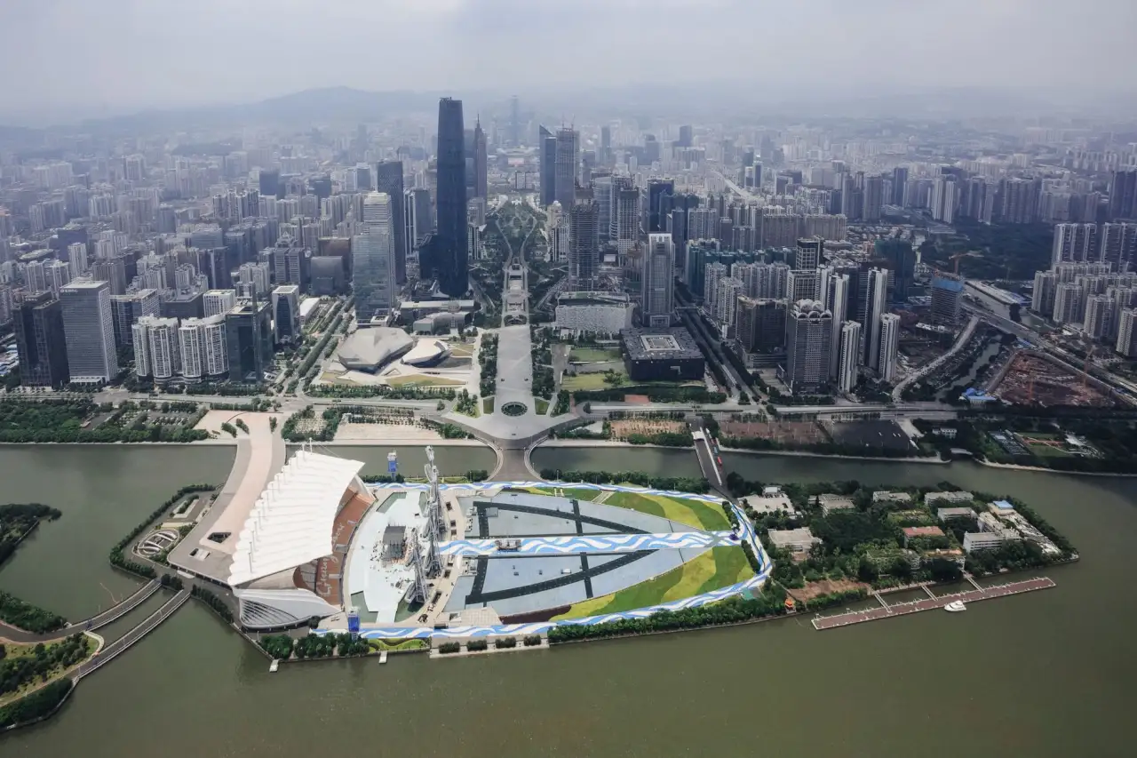 2025年高考选科方案报告新趋势：如何结合学科优势制定个性化路径